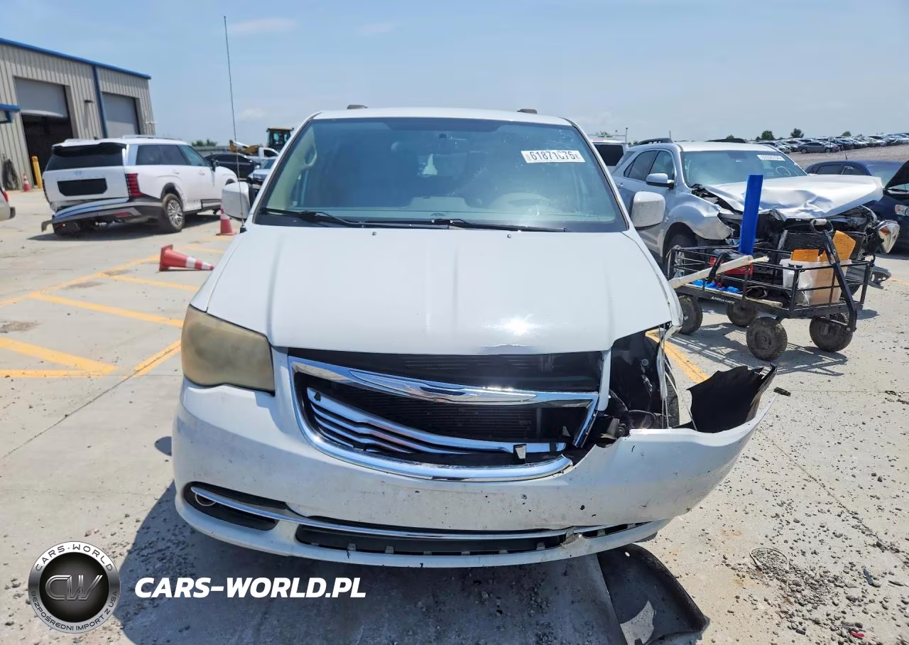 2015 Chrysler Town & Country Touring VIN:2C4RC1BG1FR637203 - 5
