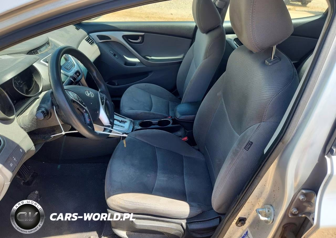 2012 Hyundai Elantra Gls VIN:5NPDH4AE4CH085136 - 7