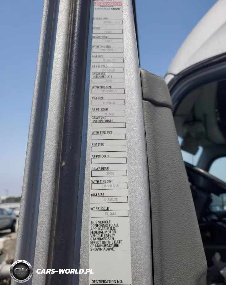 2017 Kenworth T680 Semi Truck VIN:1XKYD49X4HJ154249 - 10