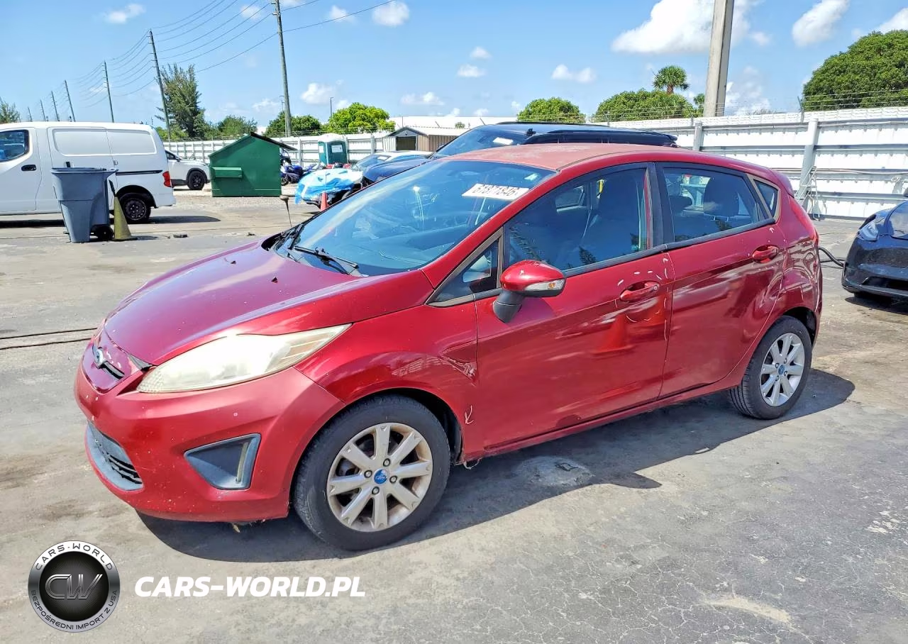 2013 Ford Fiesta Se – zdjęcie 1 z 12