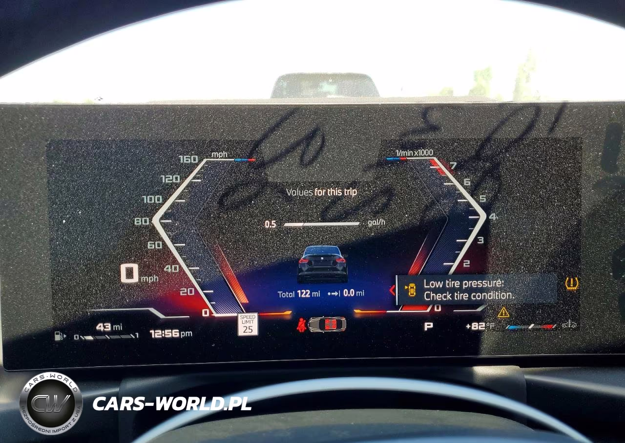 2026 BMW M240Xi VIN:3MW53CM06T8G34106 - 9