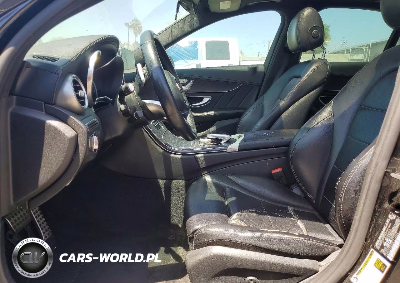 2017 Mercedes-Benz C 300 VIN:55SWF4JB3HU194552 - 7