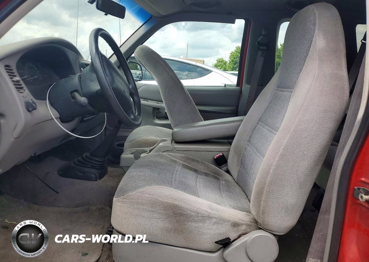 1999 Ford Explorer VIN:1FMYU22X5XUC68229 - 7