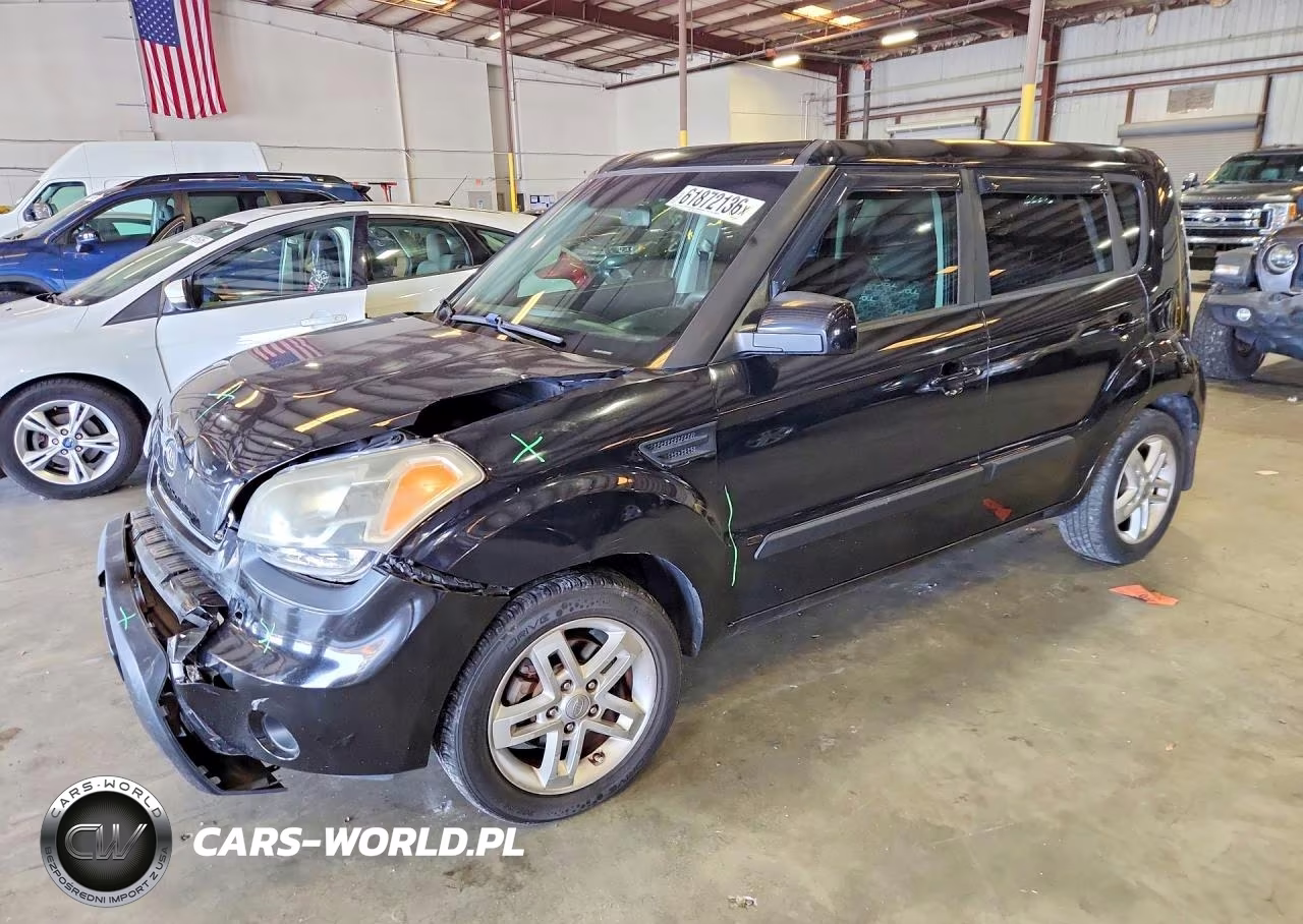 2011 Kia Soul +