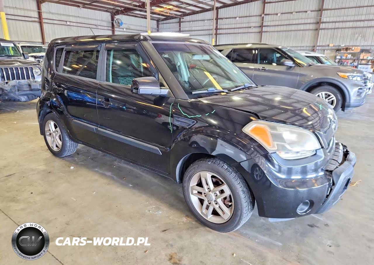 2011 Kia Soul + VIN:KNDJT2A22B7254830 - 4