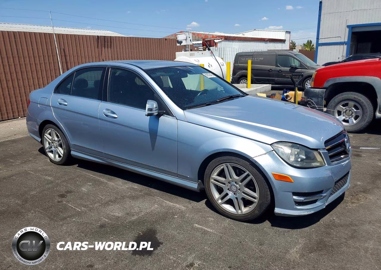 2014 Mercedes-Benz C 250 VIN:WDDGF4HB9EG214273 - 4