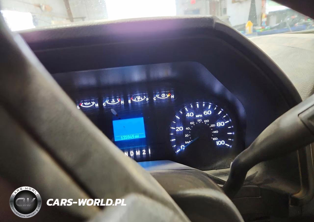 2017 Ford F250 Super Duty VIN:1FTBF2B6XHEC61087 - 9
