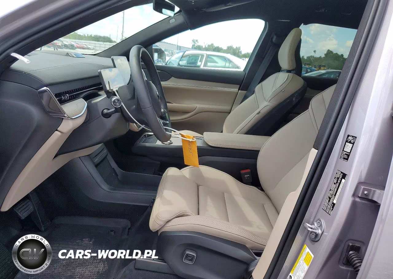 2026 Volvo Ex90 Plus VIN:7JDDD3VK5TG060442 - 7