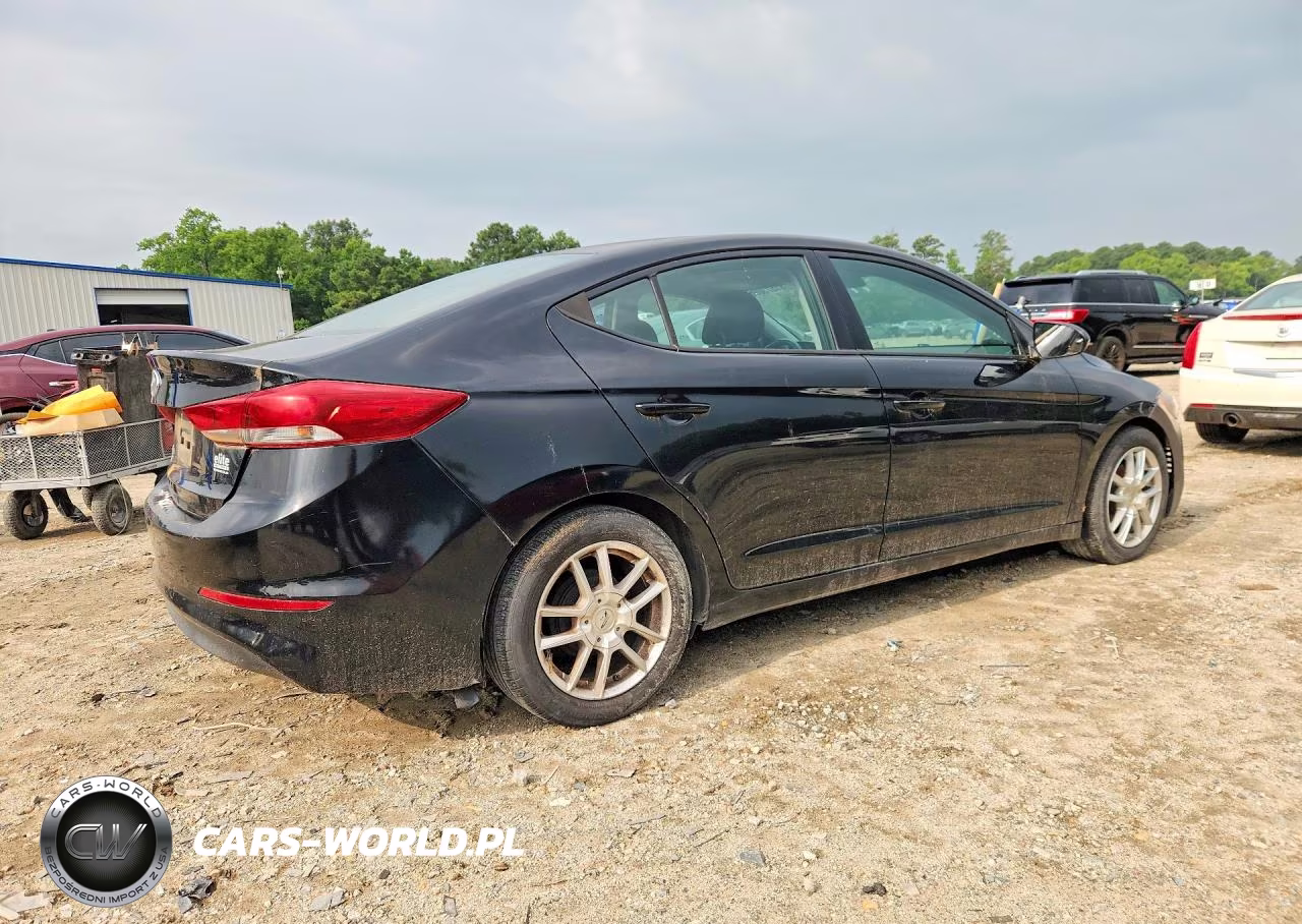 2018 Hyundai Elantra Se VIN:5NPD74LF8JH216798 - 3