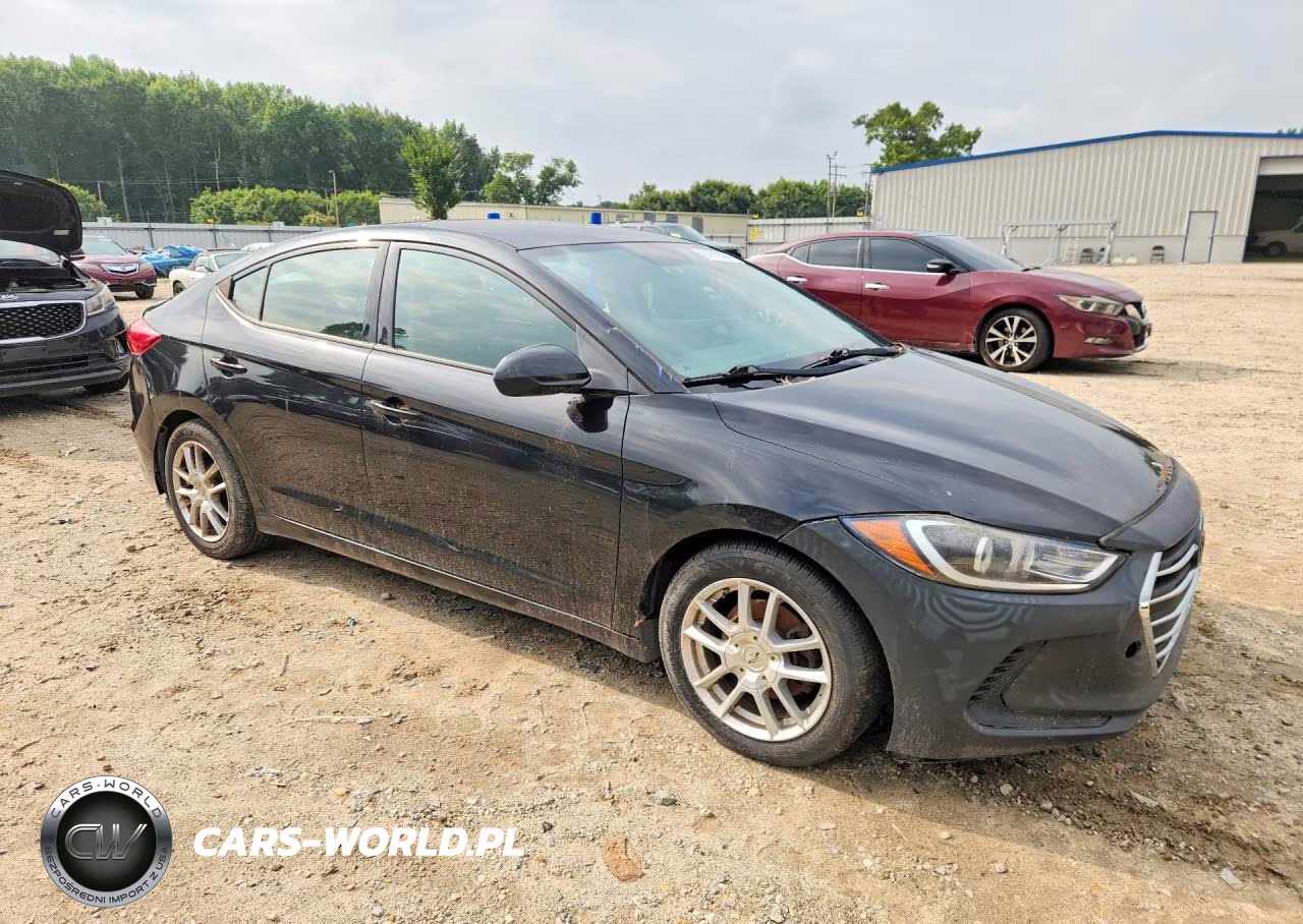 2018 Hyundai Elantra Se VIN:5NPD74LF8JH216798 - 4