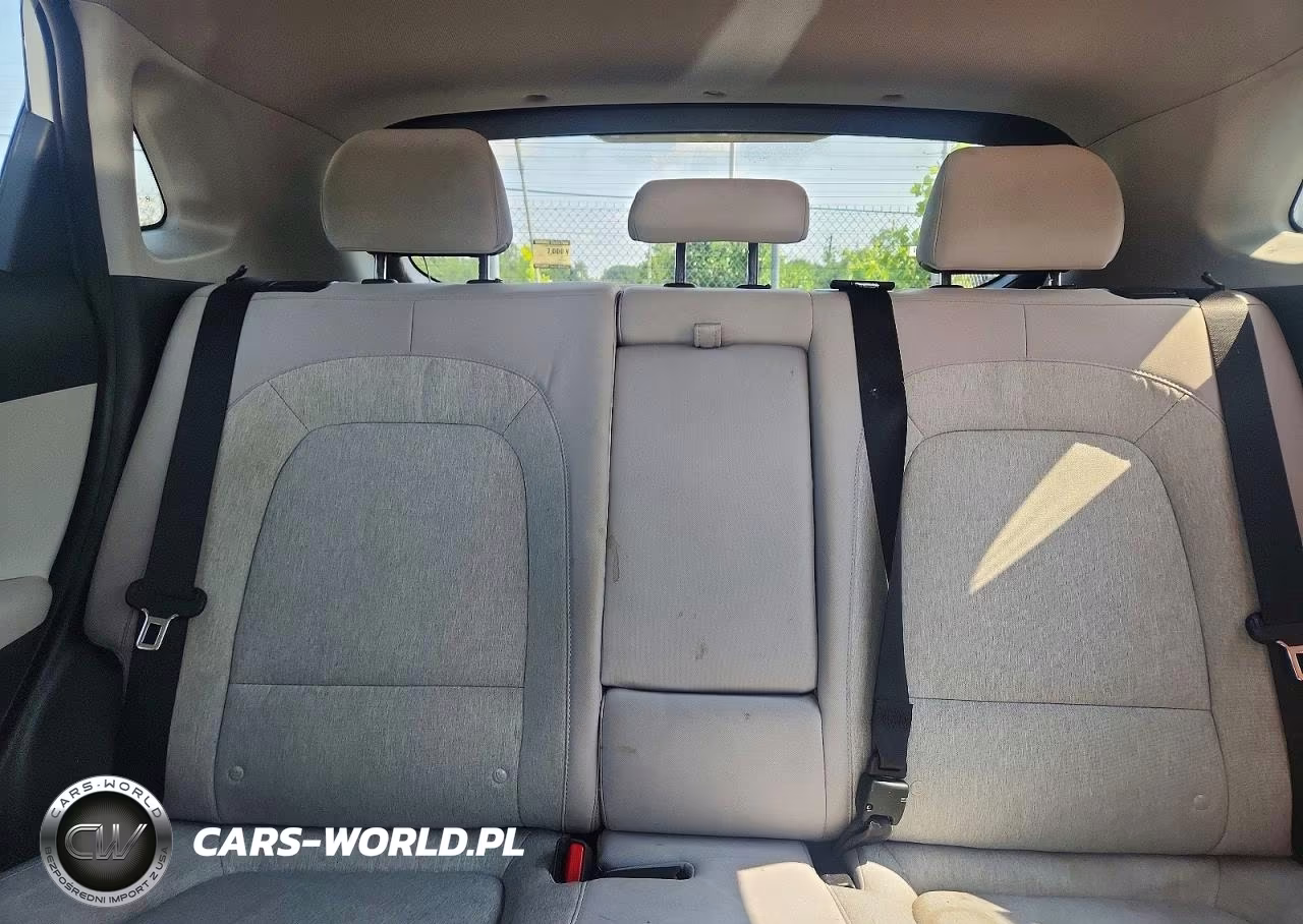2023 Hyundai Kona Sel VIN:KM8K33AGXPU189008 - 10