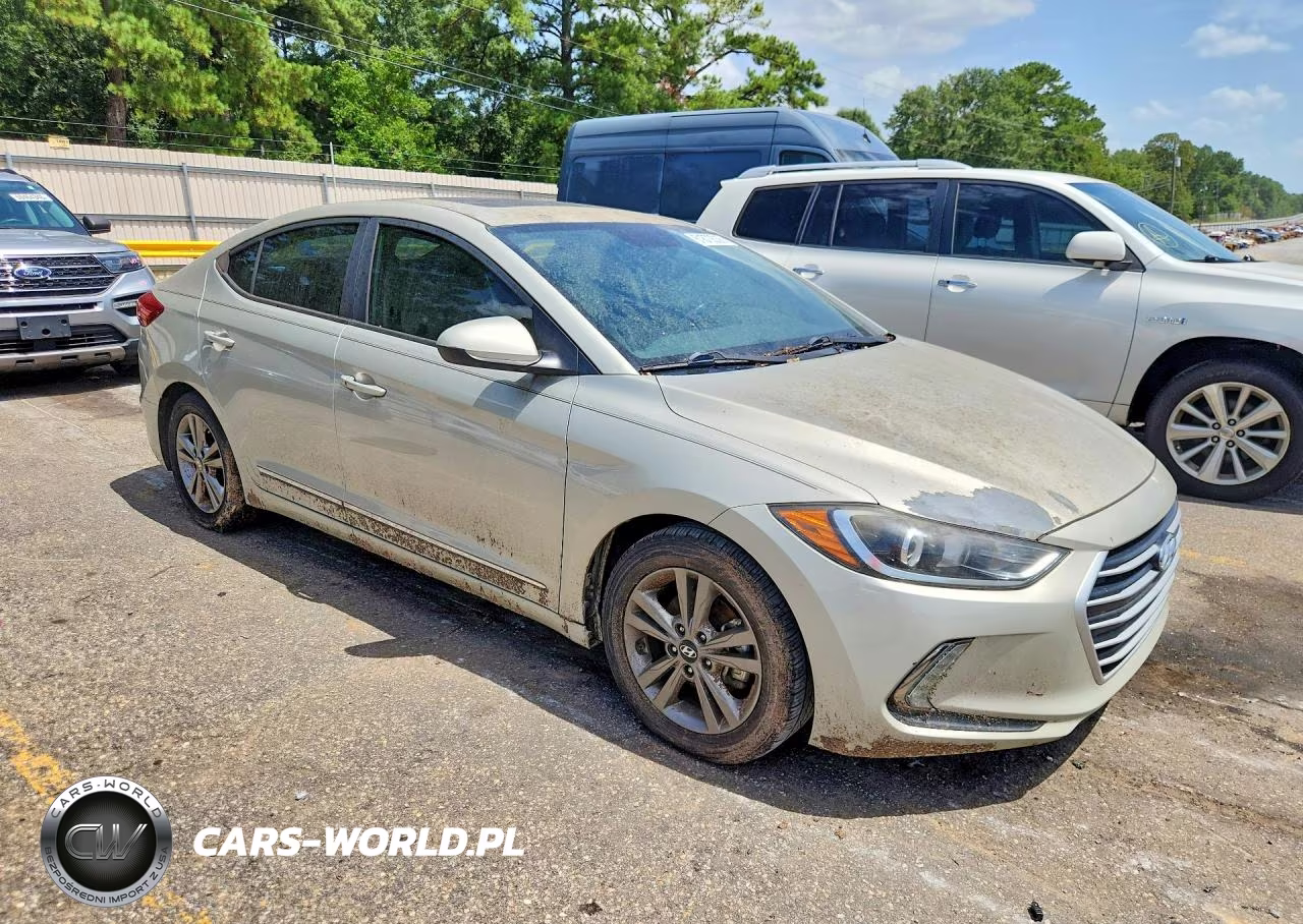 2017 Hyundai Elantra Value VIN:5NPD84LF1HH160811 - 4
