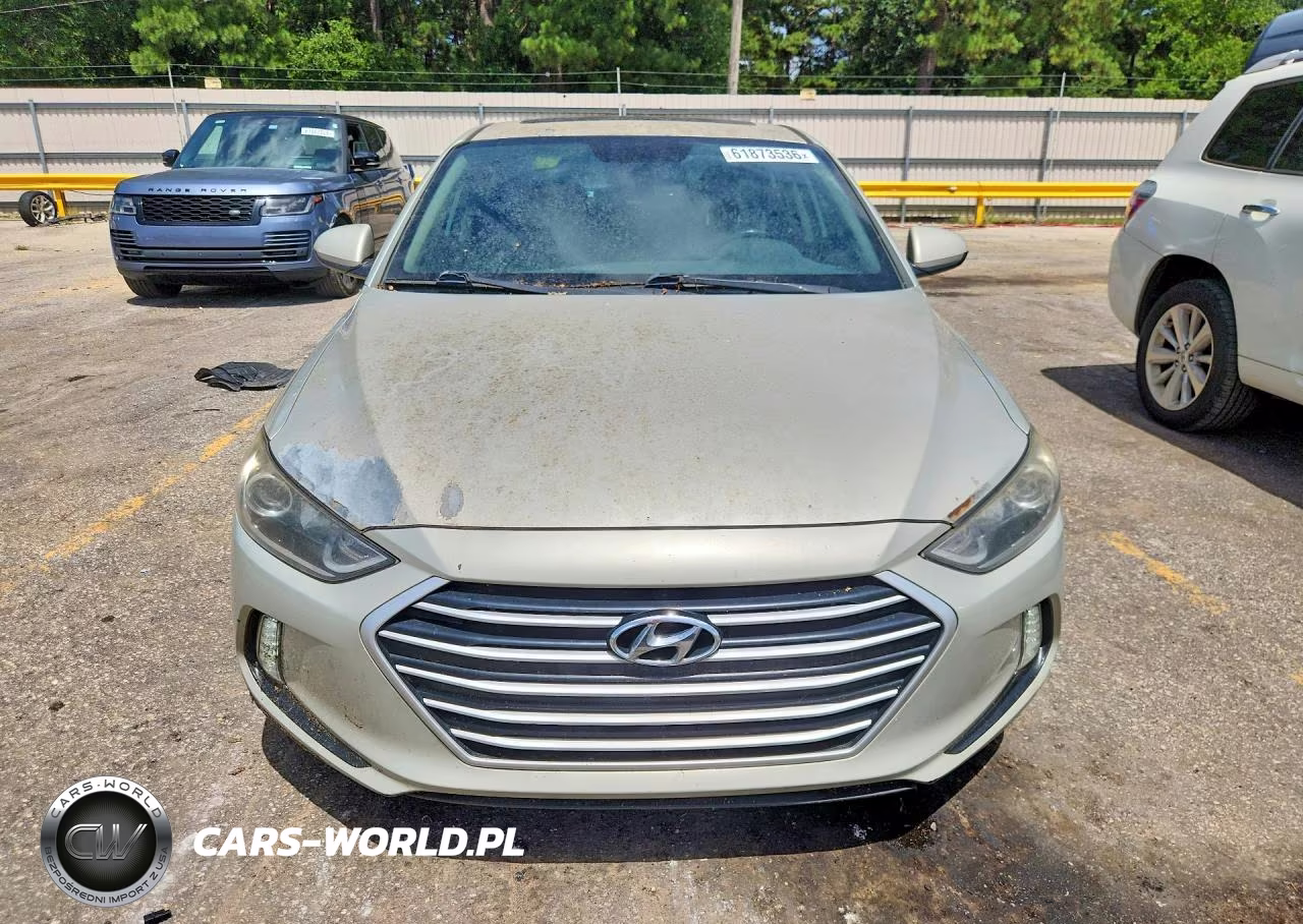 2017 Hyundai Elantra Value VIN:5NPD84LF1HH160811 - 5