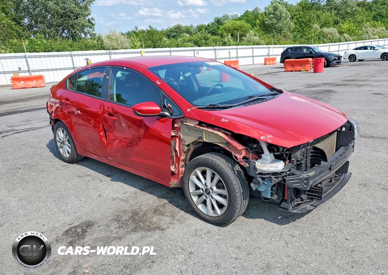 2017 Kia Forte S VIN:3KPFL4A7XHE120976 - 4