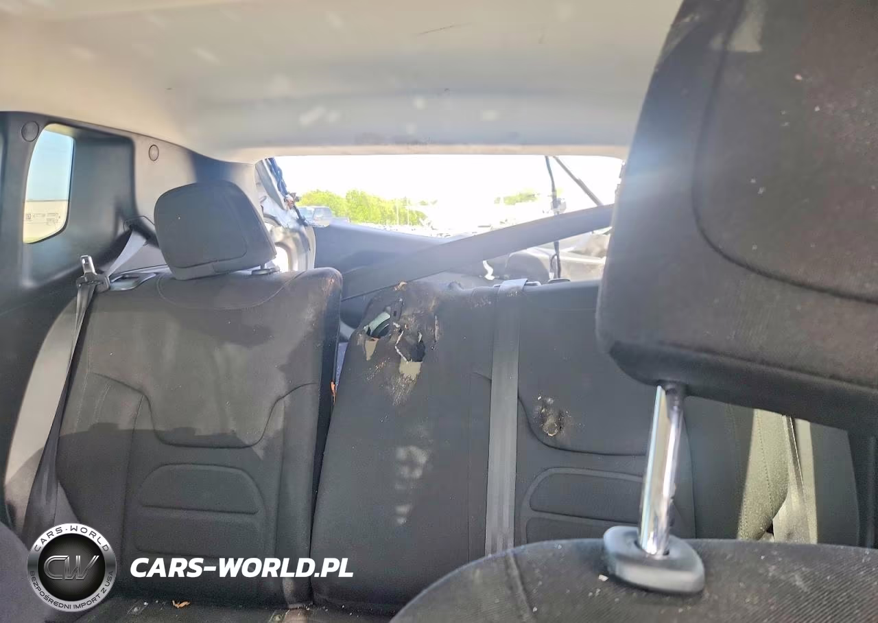 2020 Jeep Renegade Latitude VIN:ZACNJABB3LPL78946 - 10