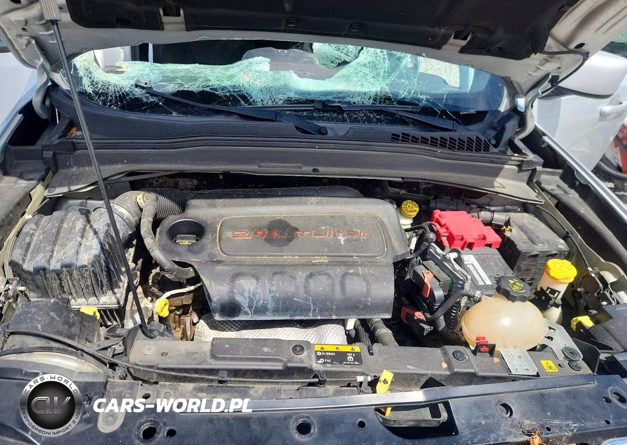 2020 Jeep Renegade Latitude VIN:ZACNJABB3LPL78946 - 12