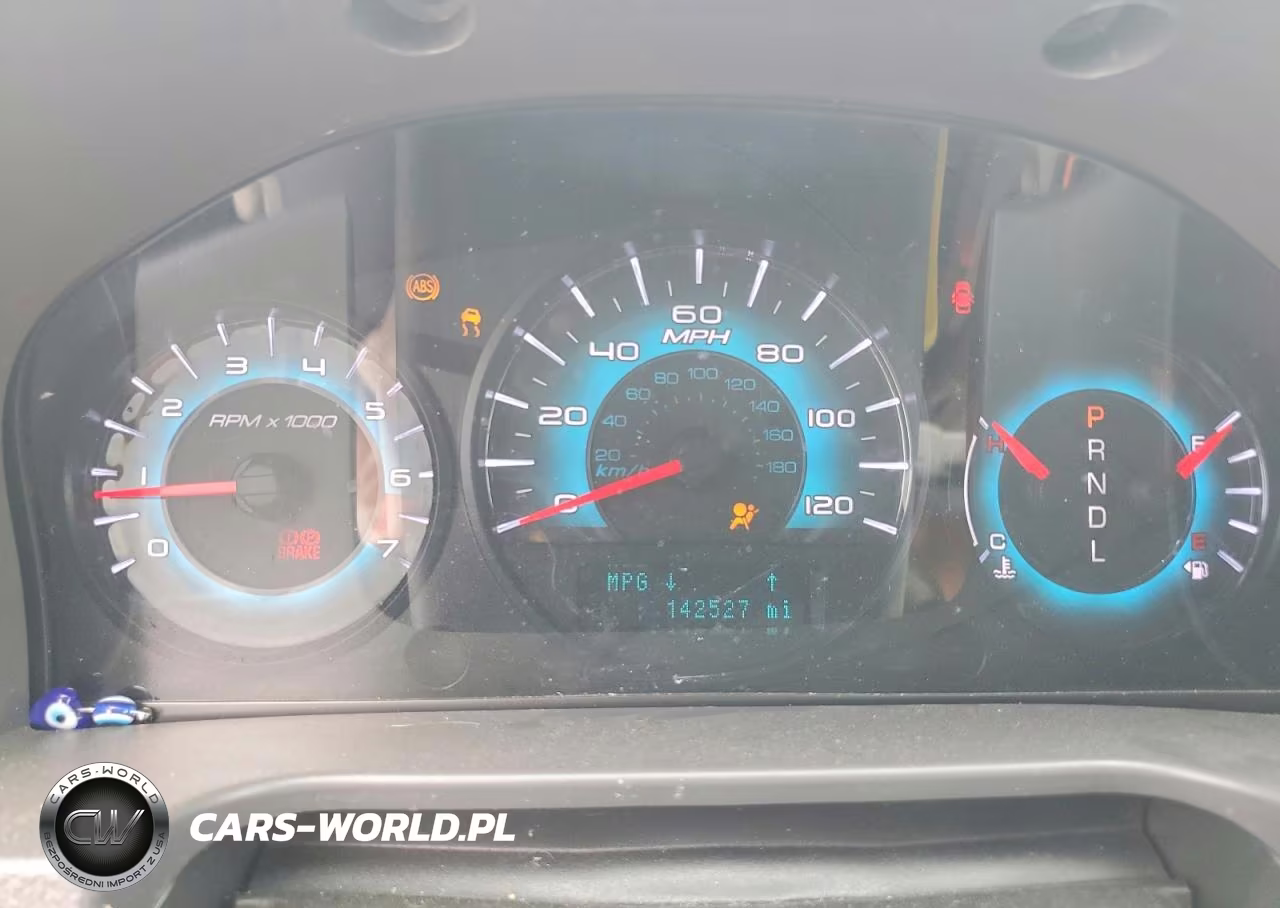 2012 Ford Fusion S VIN:3FAHP0GA7CR225815 - 9