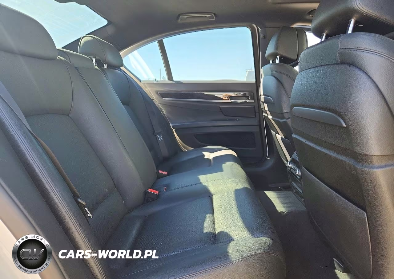 2015 BMW 740 I VIN:WBAYA6C5XFD826959 - 10