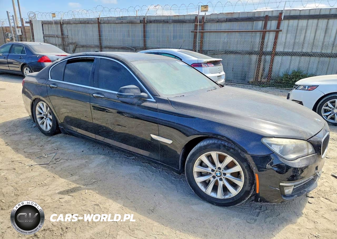 2015 BMW 7 Series VIN:WBAYA6C5XFD827027 - 4