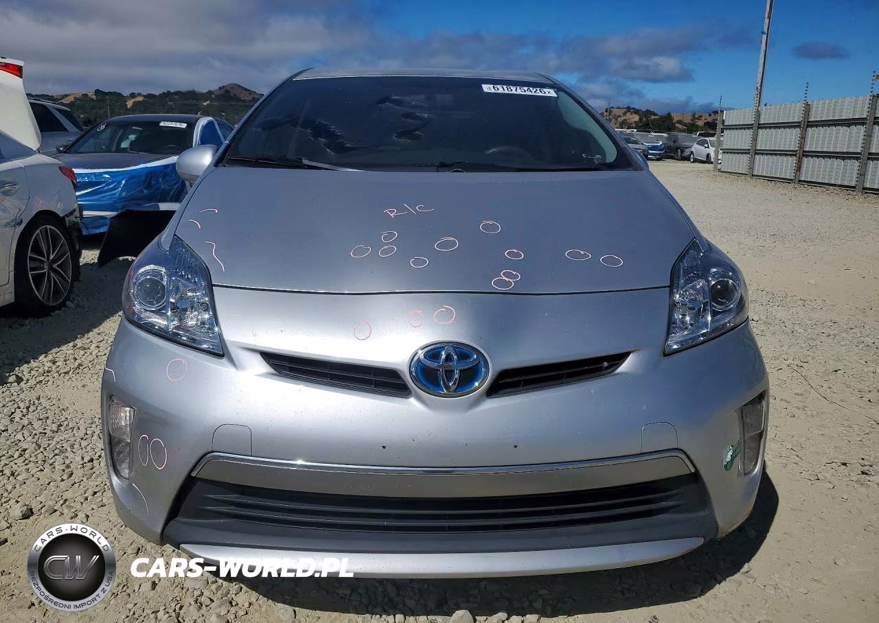 2013 Toyota Prius Plug-In Hybrid Base VIN:JTDKN3DP2D3043228 - 5