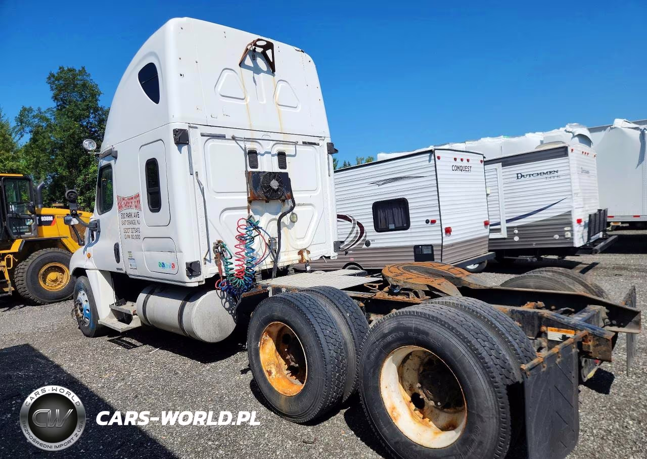 2009 Freightliner Cascadia Semi Truck VIN:1FUJGLCK89LAL0045 - 2