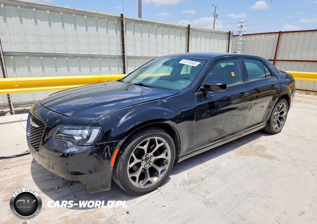 2018 Chrysler 300 S – zdjęcie 1 z 12