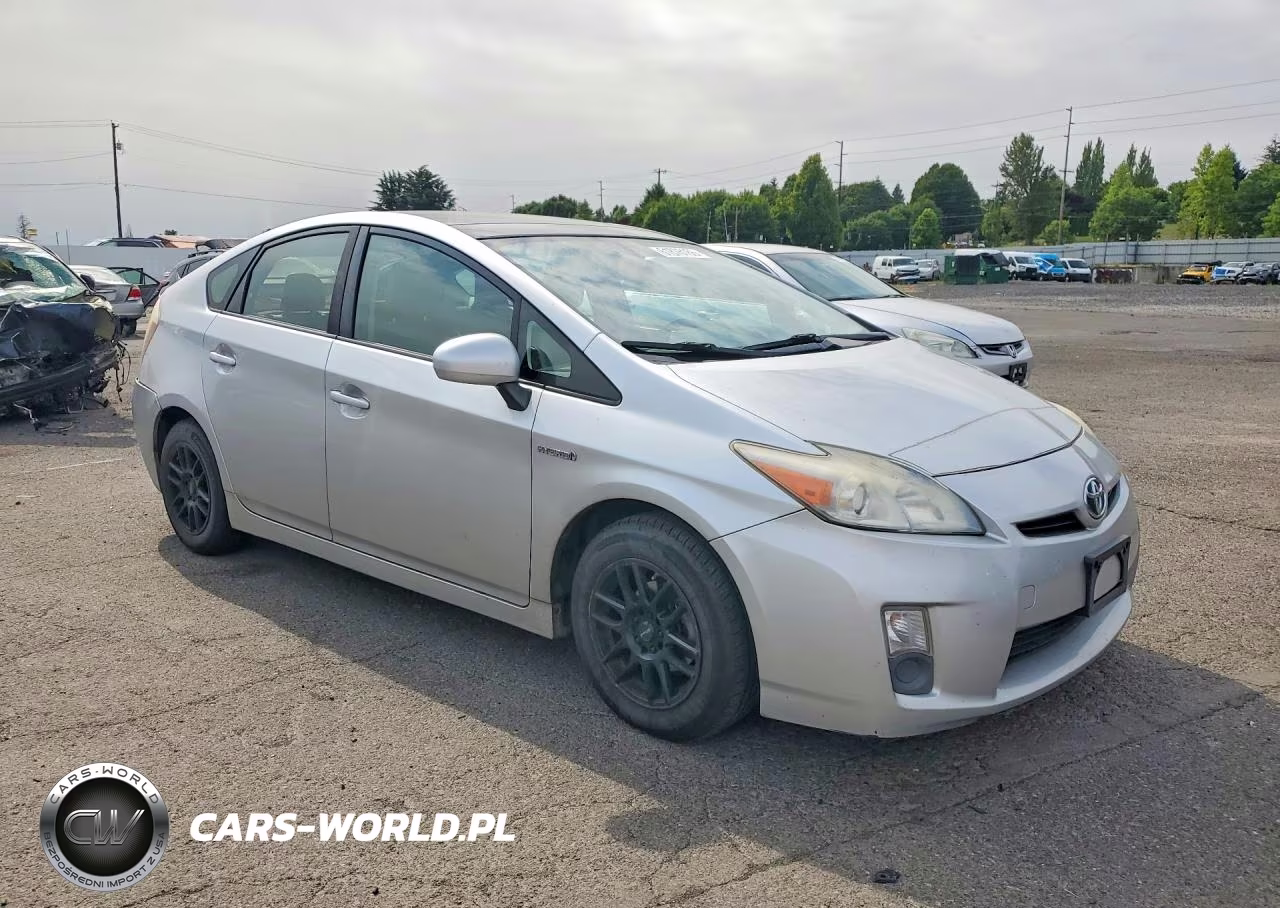 2011 Toyota Prius Four VIN:JTDKN3DU3B5308665 - 4