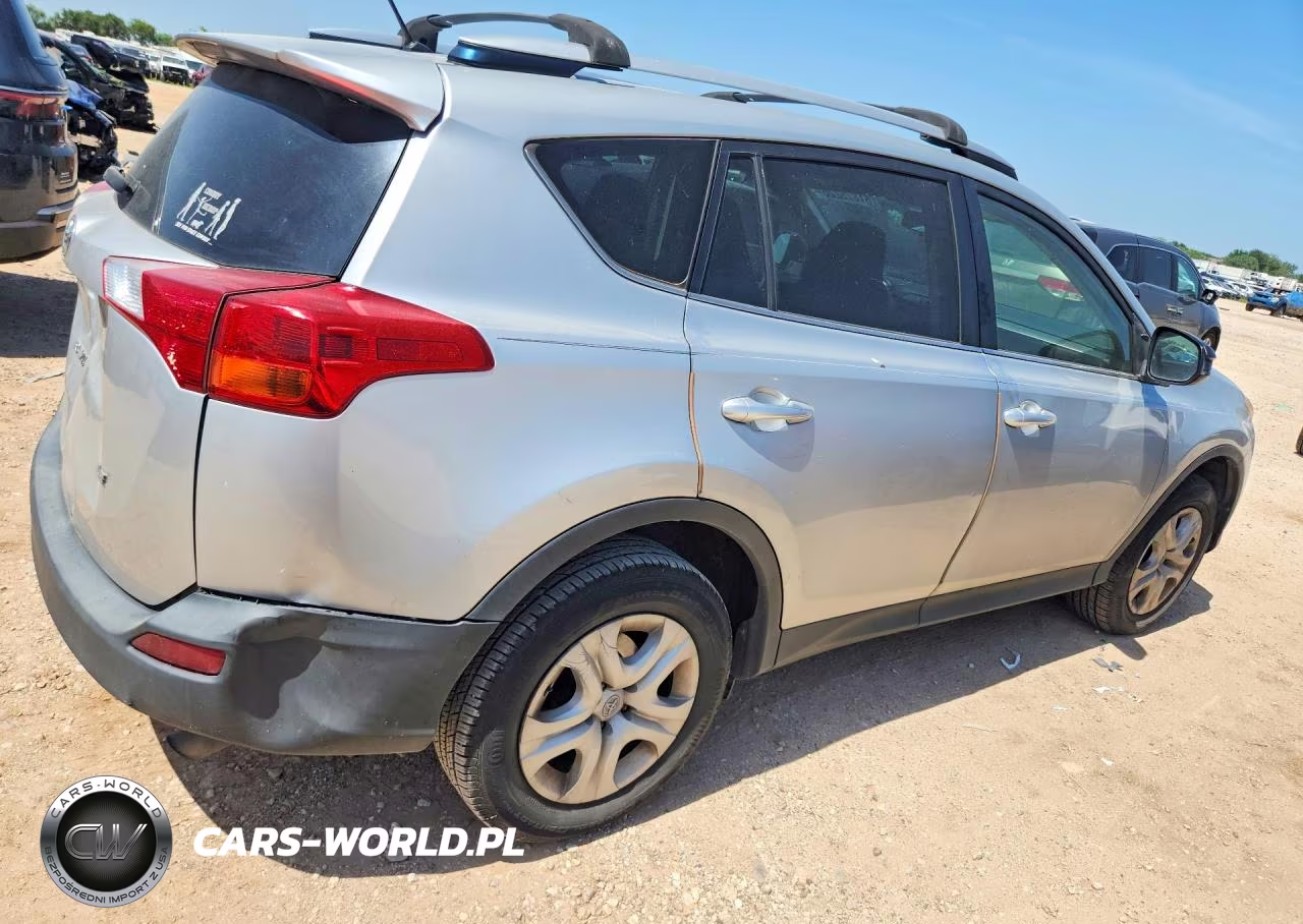 2015 Toyota Rav4 Le VIN:JTMZFREV5FD061909 - 3