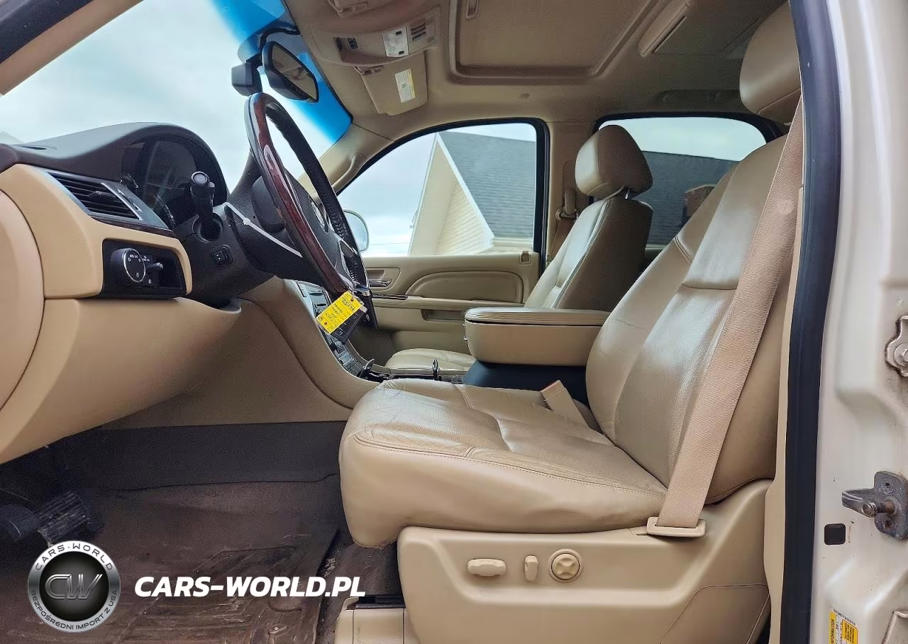 2011 Cadillac Escalade Luxury VIN:1GYS4BEF1BR219726 - 7