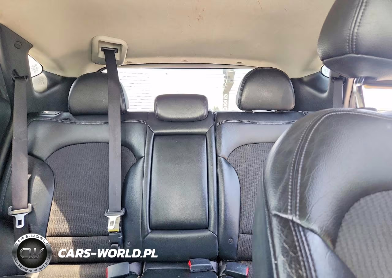 2010 Hyundai Tucson Gls VIN:KM8JU3AC5AU091968 - 10