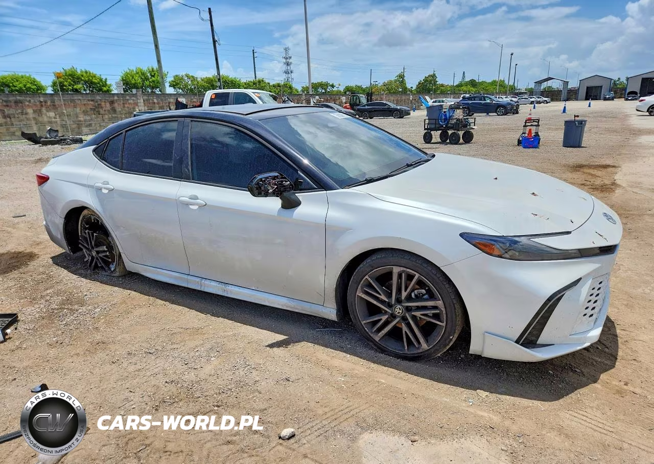 2025 Toyota Camry Xse VIN:4T1DAACK7SU010646 - 4
