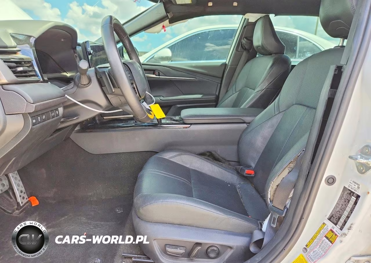2025 Toyota Camry Xse VIN:4T1DAACK7SU010646 - 7