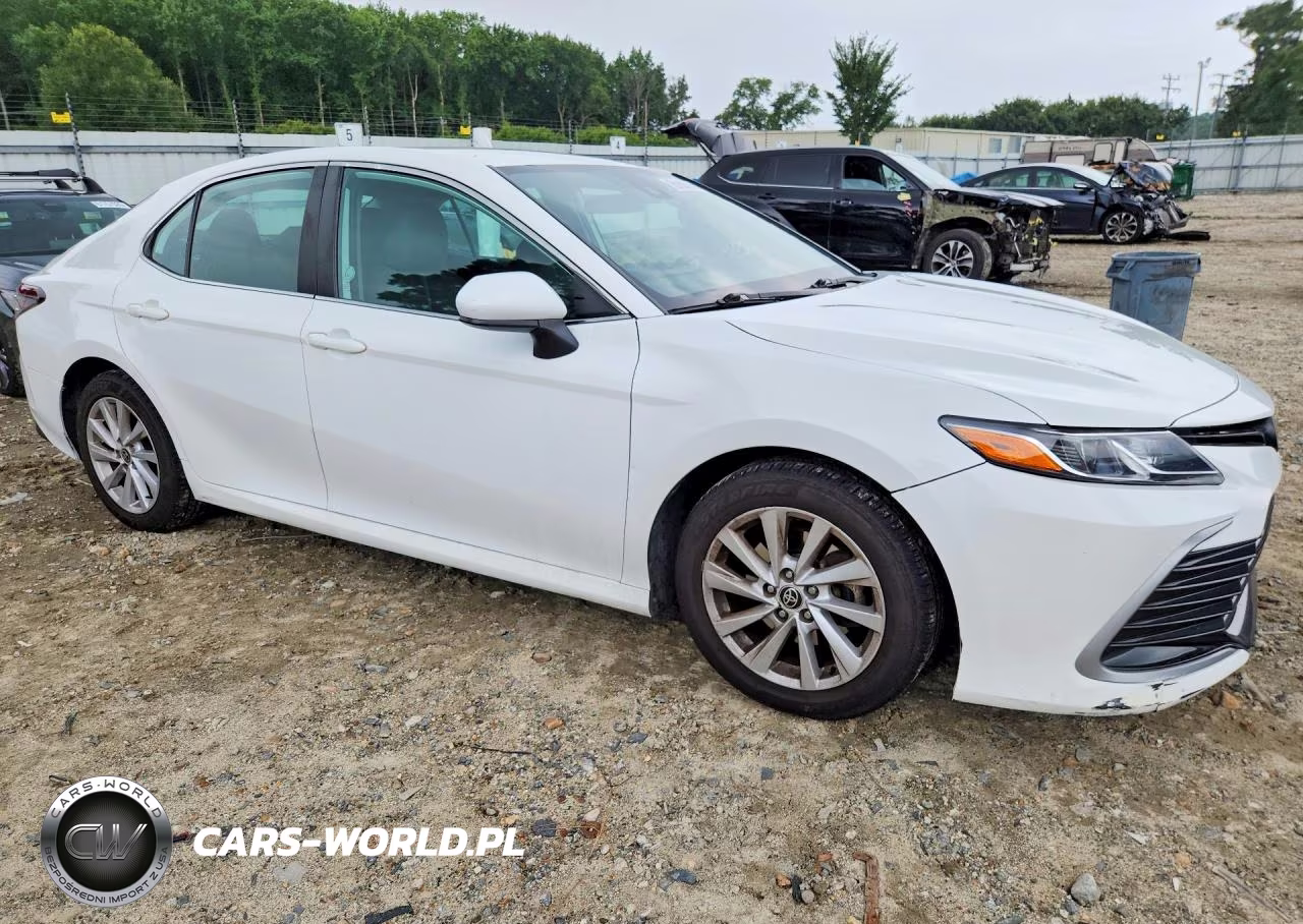 2022 Toyota Camry Le VIN:4T1C11AK5NU660059 - 4