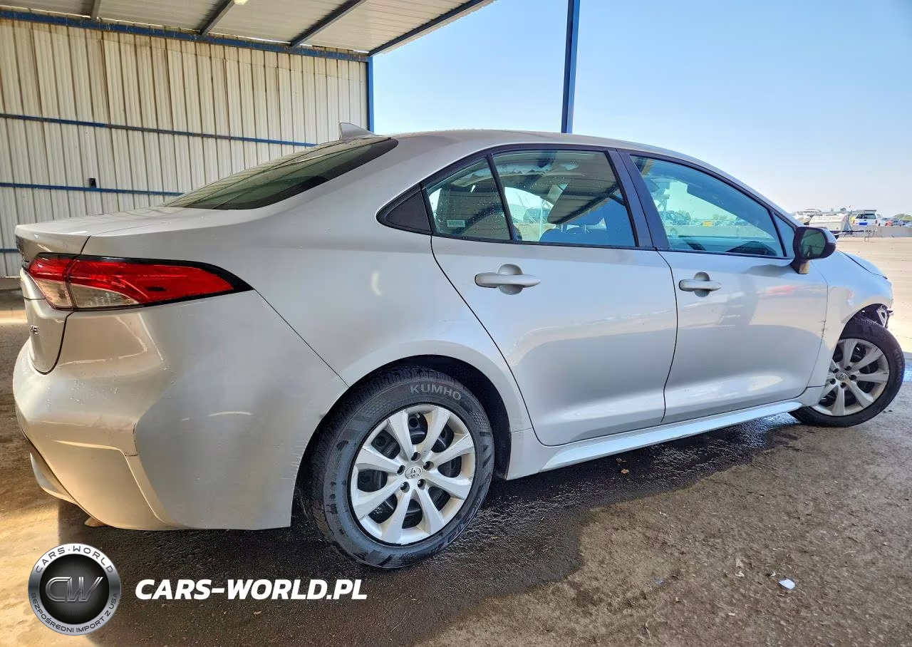2021 Toyota Corolla Le VIN:5YFEPMAE1MP236588 - 3