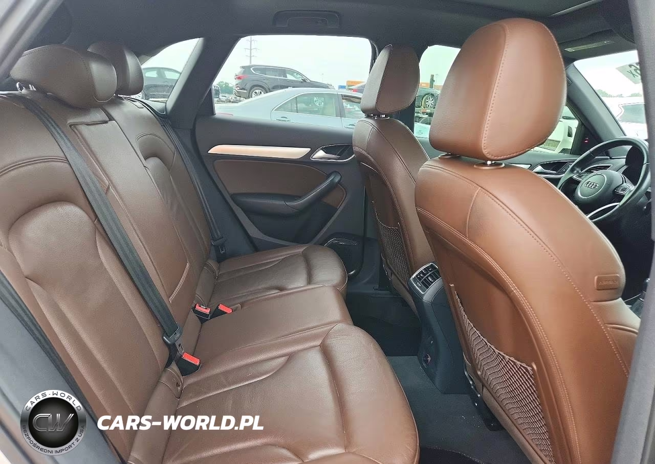 2015 Audi Q3 Prestige VIN:WA1GFCFS2FR008977 - 10