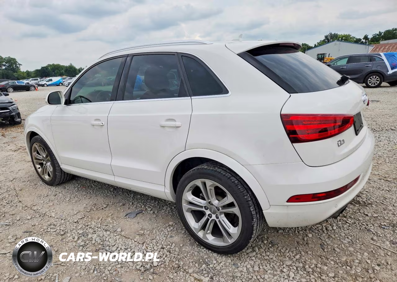 2015 Audi Q3 Prestige VIN:WA1GFCFS2FR008977 - 2