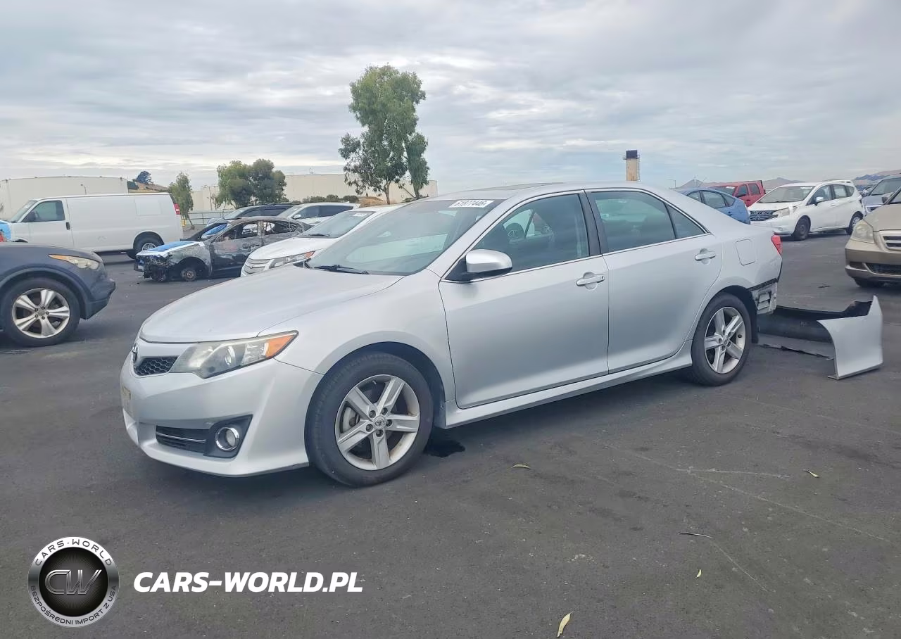 2012 Toyota Camry Se – zdjęcie 1 z 13