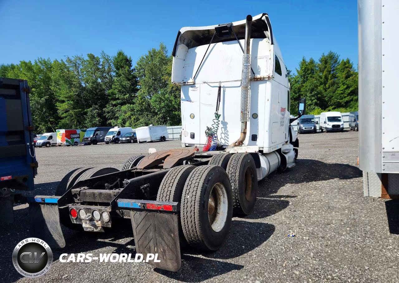 2007 Kenworth T2000 Semi Truck VIN:1XKTDU8X07J191096 - 3