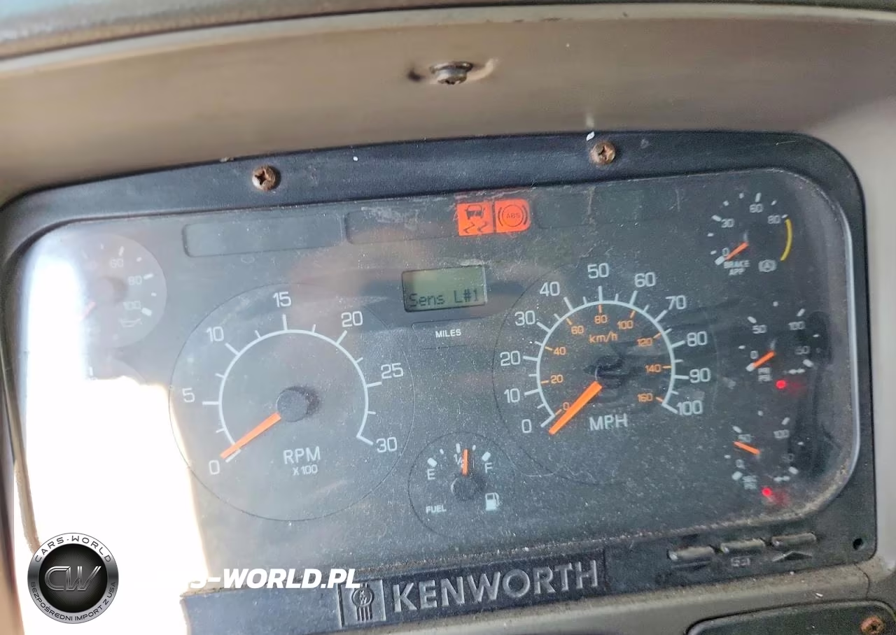 2007 Kenworth T2000 Semi Truck VIN:1XKTDU8X07J191096 - 9
