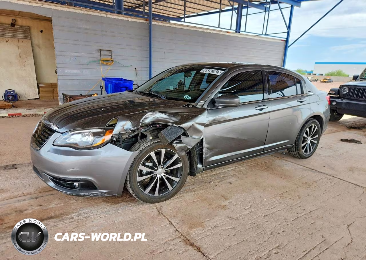 2012 Chrysler 200 Touring – zdjęcie 1 z 12