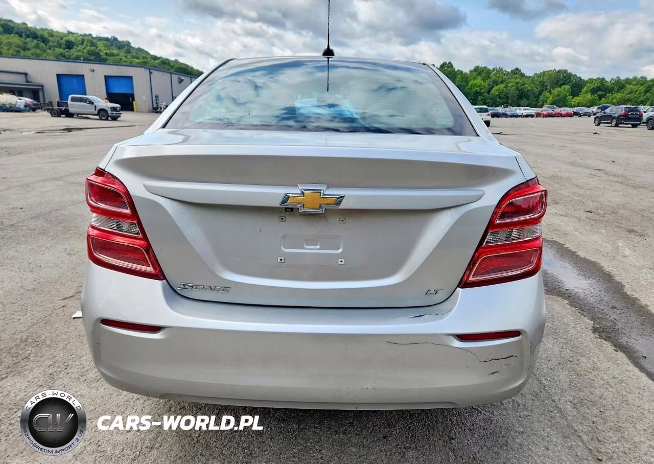 2020 Chevrolet Sonic Lt VIN:1G1JD5SB0L4102067 - 6