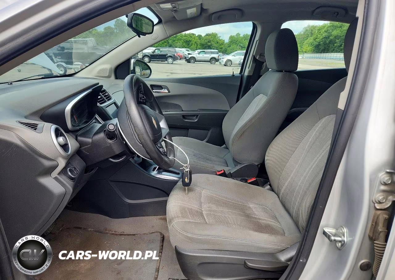 2020 Chevrolet Sonic Lt VIN:1G1JD5SB0L4102067 - 7
