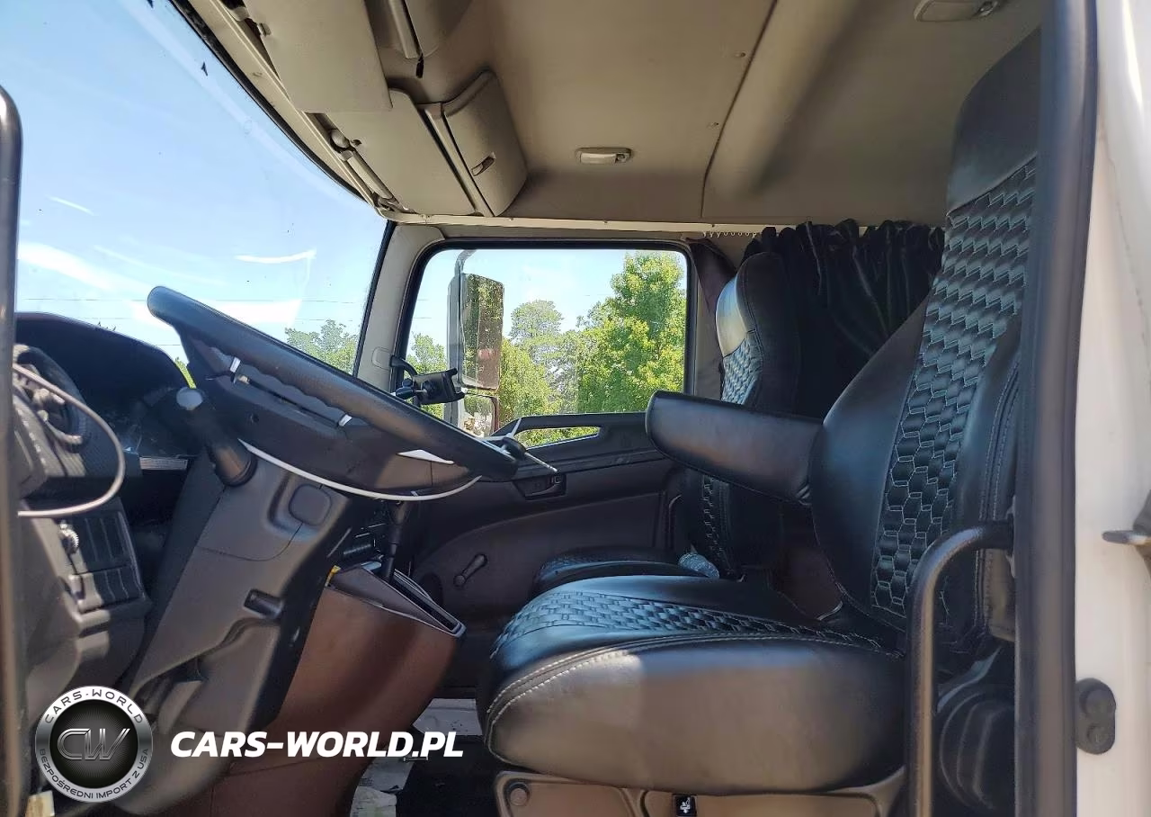 2023 Hino Hino L6 VIN:5PVNJ7BY6P5T50065 - 7