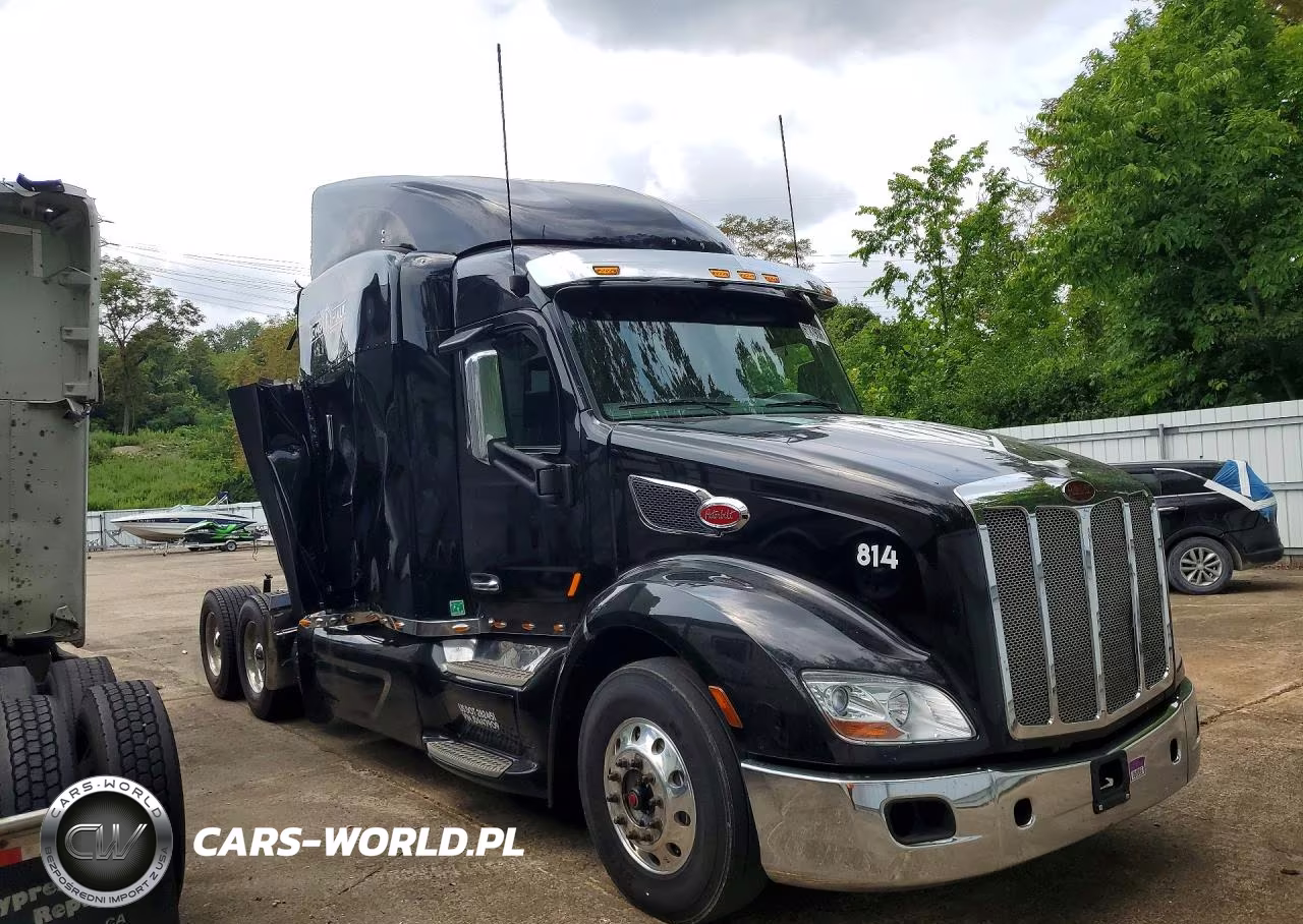 2018 Peterbilt 579 Semi Truck VIN:1XPBDP9X9JD447909 - 4
