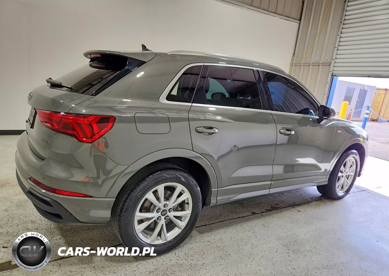 2025 Audi Q3 Premium S Line 45 VIN:WA1DECF32S1049357 - 3