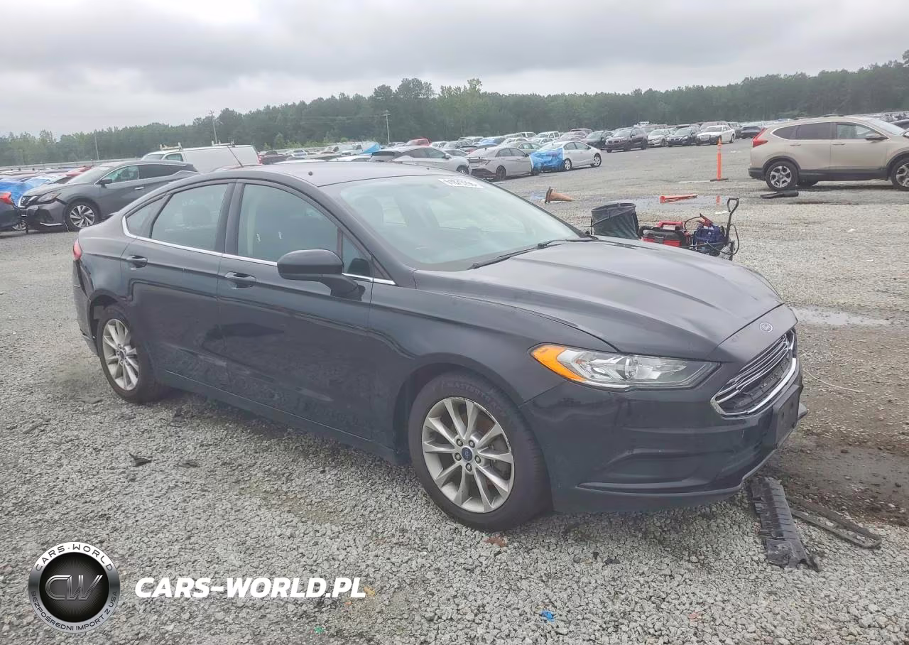 2017 Ford Fusion Se VIN:3FA6P0H77HR143522 - 4