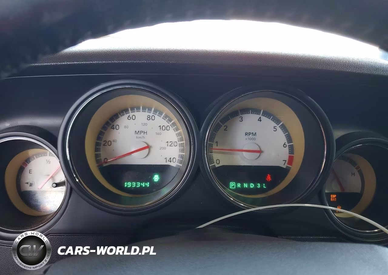 2009 Dodge Challenger Se VIN:2B3LJ44V69H610308 - 9