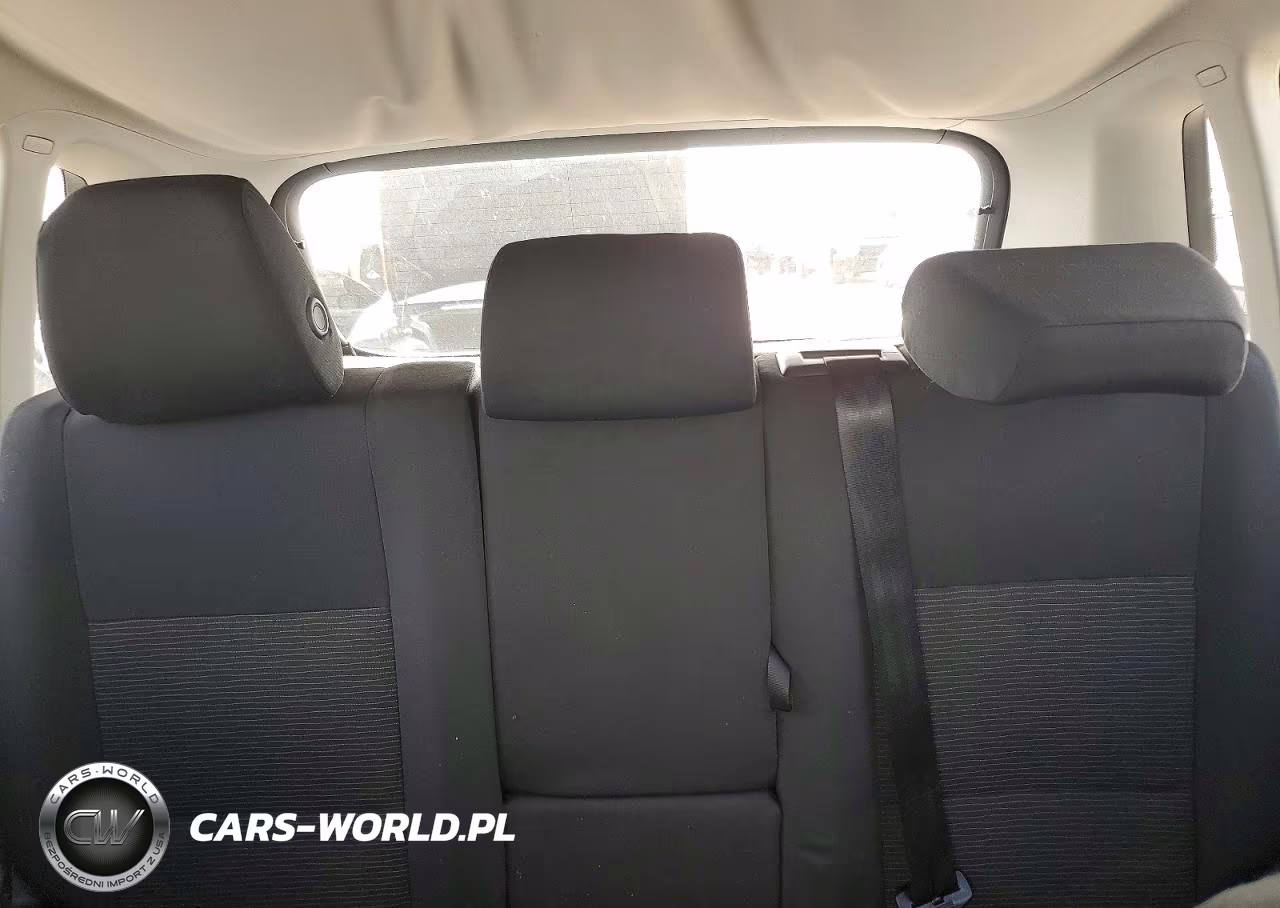 2015 Volkswagen Tiguan S VIN:WVGAV7AX2FW518896 - 10