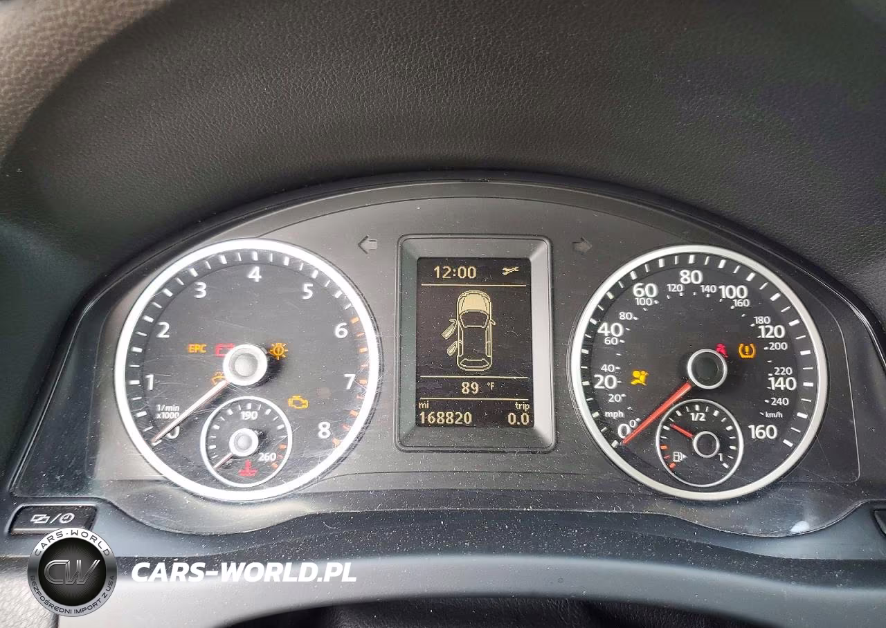 2015 Volkswagen Tiguan S VIN:WVGAV7AX2FW518896 - 9