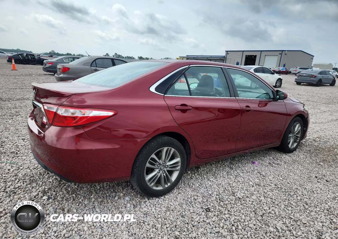 2016 Toyota Camry Se VIN:4T1BF1FK1GU603821 - 3